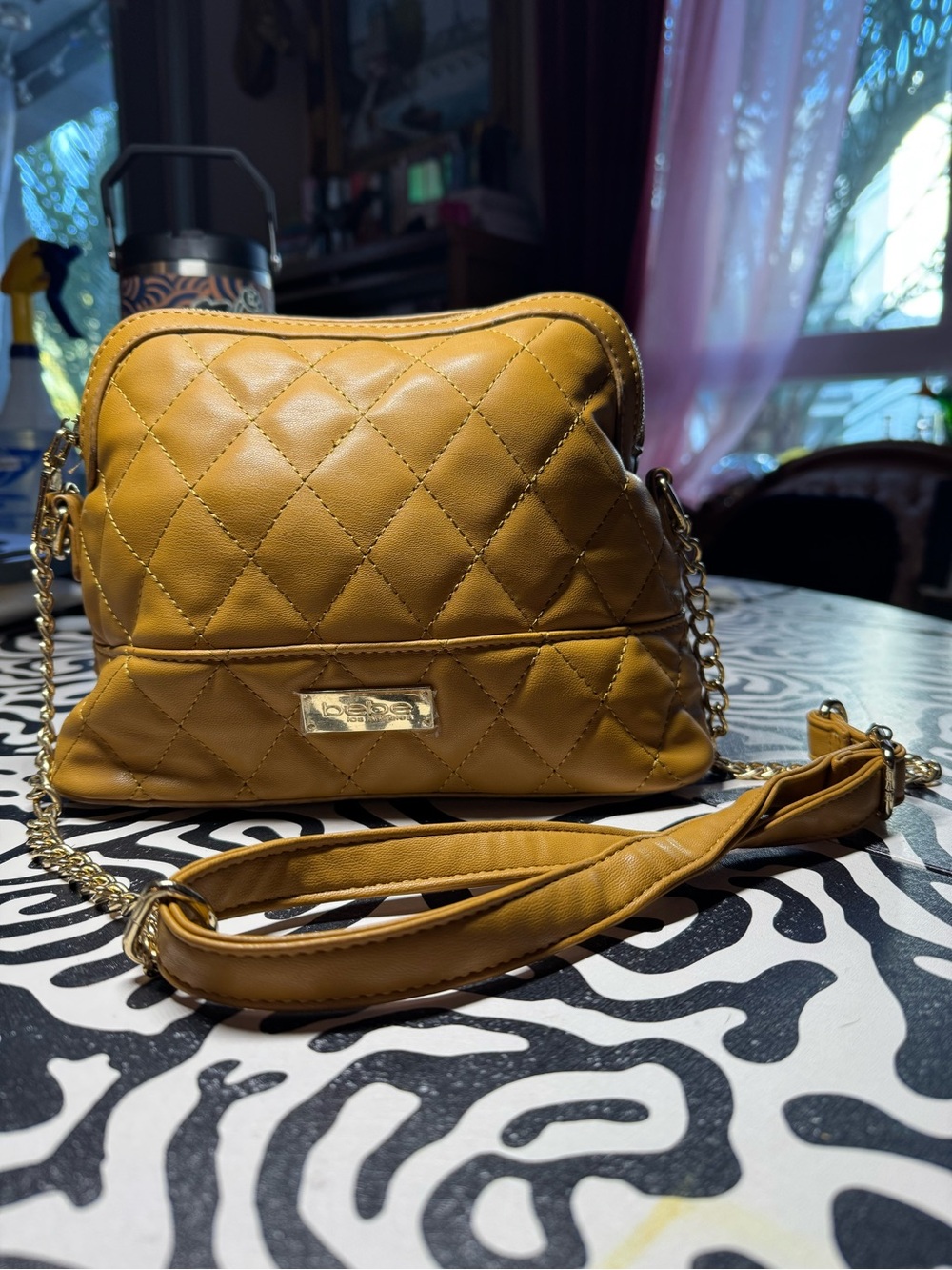 Bebe Los Angeles Mustard Quilted Crossbody Bag Gold Chain Y2K